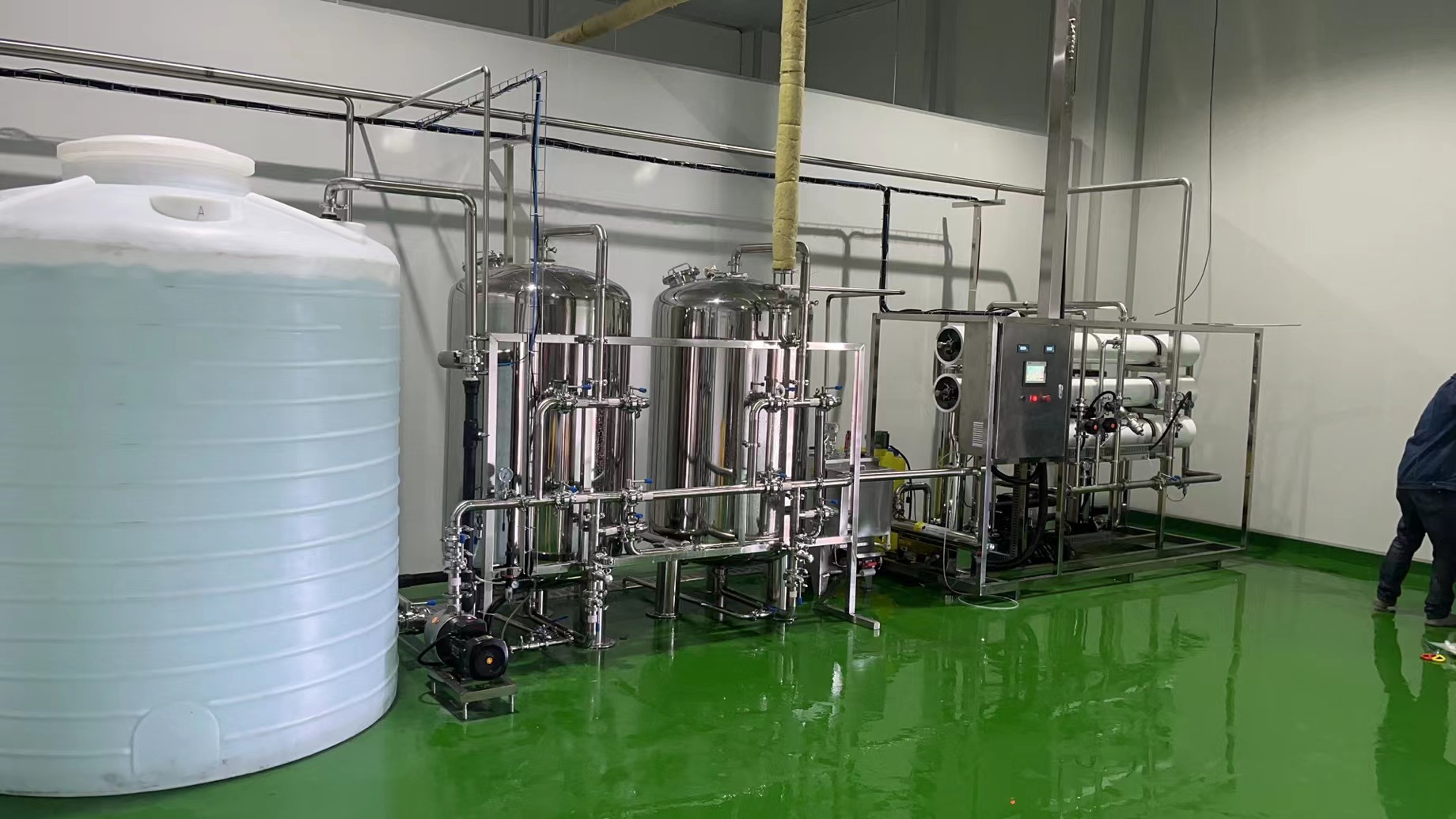 在生物制药行业中纯水是生产过程的核心要素之一